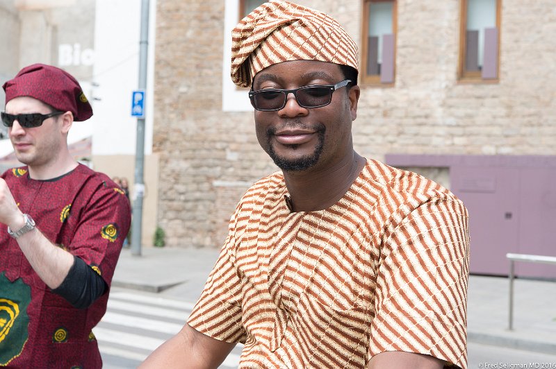 20160528_151842 D4S.jpg - He and a group of friends came from Britain to celebrate his engagement in Barcelona. Originally from Sudan, he is wearing native dress